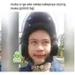 Momen Apes saat Pakai Helm Ojek Online (Sumber: Twitter/@lambeonlen)