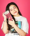 Heboh di Twitter soal menu Chizu Red Velvet milik Es Teh Indonesia yang disebut terlalu manis (ig/estehindonesia)
