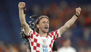 Ekspresi Luka Modric setelah mencetak gol ke gawang Belanda pada semifinal UEFA Nations League 2022/2023, Kamis (15/6/2023) dini hari WIB. (AP Photo/Peter Dejong)
