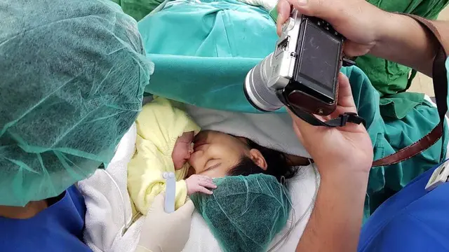 [Bintang] Titi Kamal dan Christian Sugiono
