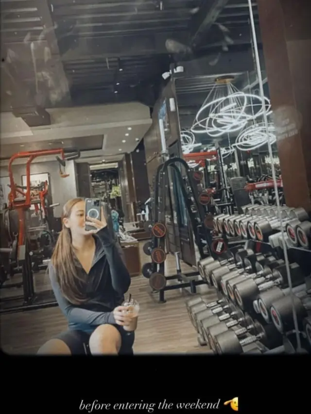 Thariq Halilintar diduga melamar Aaliyah Massaid, perempuan yang sedang dikabarkan dekat dengannya