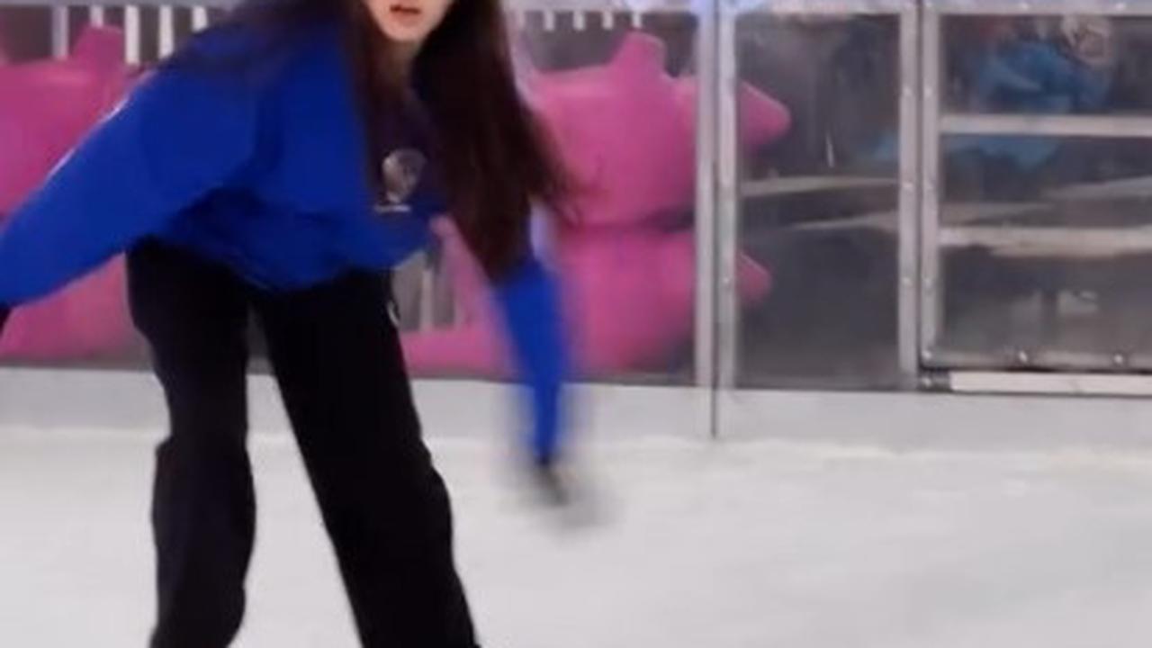 Potret Safeea Anak Mulan Jameela dan Ahmad Dhani Main Ice Skating, Ternyata Jago - Tunjukkan Aksi Berputar