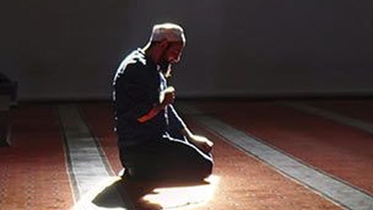 Catat! Ini Batas Sholat Isya & Ibadah Fardhu Lainnya, Jangan Sampai Terlewat