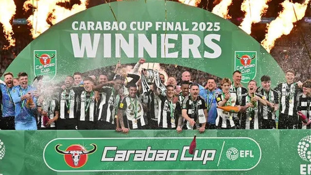FOTO: Kegembiraan Newcastle United Juara Carabao Cup usai Gilas Liverpool, Akhiri Puasa Gelar Selama 70 Tahun