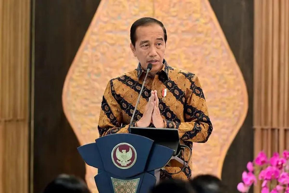 Jokowi Jenguk Erina Gudono dan Bebingah Sang Tansahayu, Akui Belum Berani Gendong Cucu