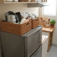 Trik Menyimpan Peralatan Panggang Agar Tidak Memakan Banyak Ruang di Dapur (AI Generated)