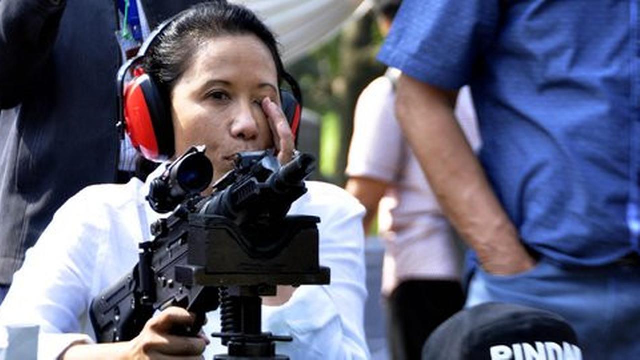 Jeblok di survei, Menteri Rini bakal terpental?