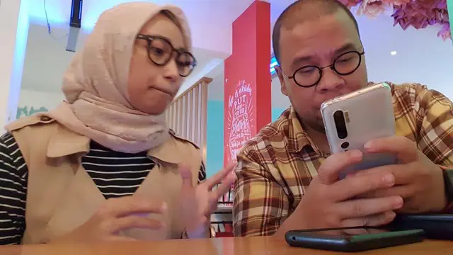 Tim Tekno Liputan6.com berkesempatan mengulas smartphone flagship pertama Xiaomi di Indonesia, Mi Note 10 Pro yang ditunggu-tunggu Mi Fans. Penasaran seperti apa ulasan singkat Agustin dan Yus, saksikan videonya.