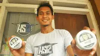 Gelandang Arema Luncurkan Bisnis Pomade dan Clothing