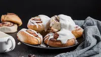 Cinnamon Bun Recipe in 3 Options: Classic, Gluten Free, and Vegan