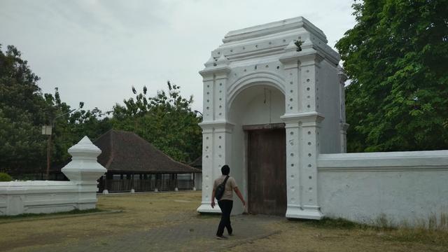 Menelisik Pintu Si Blawong Akses Ke Alam Gaib Di Keraton Kanoman Cirebon Regional Liputan6 Com
