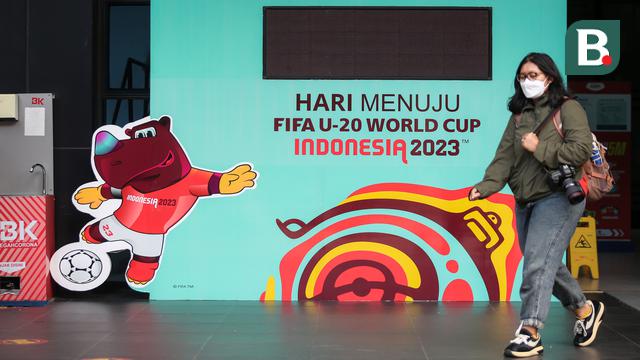 Foto: Karangan Bunga Banjiri Kantor PSSI setelah FIFA Coret Indonesia Sebagai Tuan Rumah Piala Dunia U-20 2023