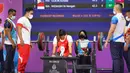 Lifter andalan Indonesia Widiasih Ni Nengah bersiyap melakukan angkatan dikelas 45 kg, dalam kejuaraan 11th ASEAN Para Games 2022 yang diadakan di kota Solo, Jawa Tengah (1/08/2022) Ni Nenggah berhasil mendapatkan dua mendali emas. (FOTO: Dok. ASEAN Para Sports Federation)