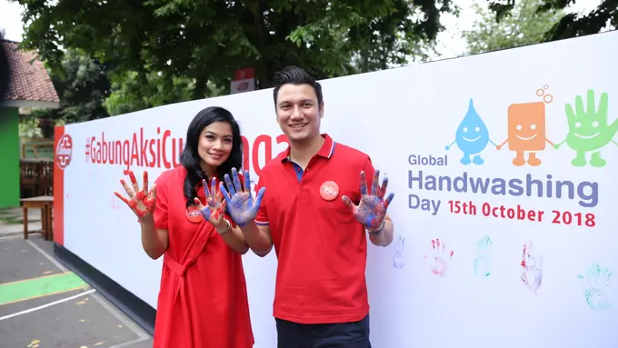 [Fimela] Titi Kamal - Christian Sugiono