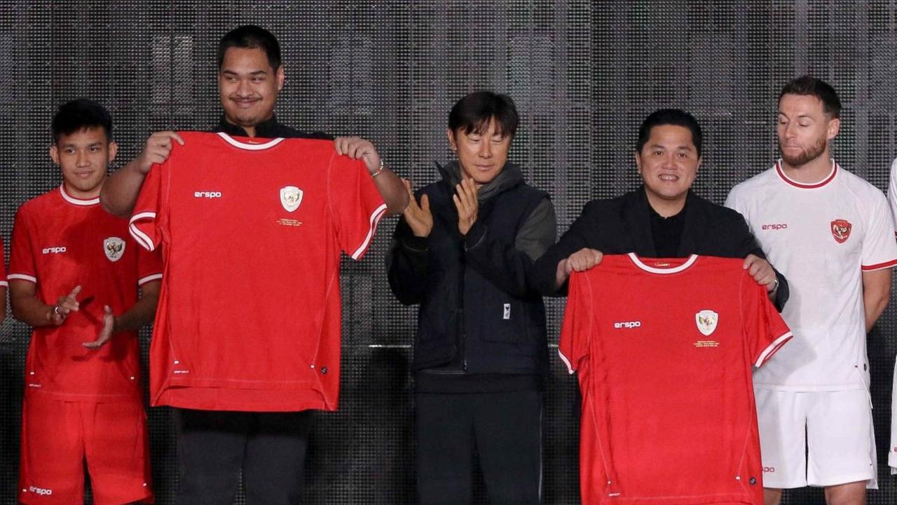 "Inspirasi jersey ini diambil dari jersey tahun 1981 dimana Indonesia menang 2-0 lawan Jepang,"