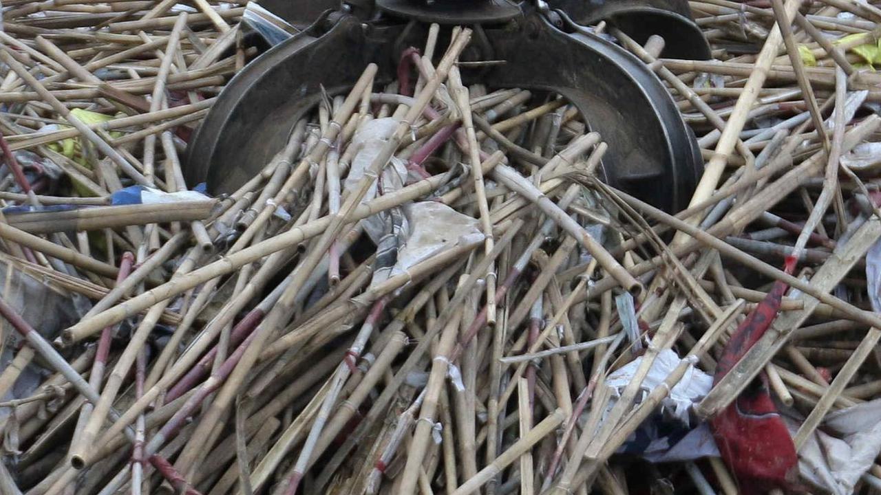 Ada sebanyak&nbsp;13.690 kilogram sampah alat peraga kampanye (APK) Pemilu 2024 yang dikumpulkan Pemprov DKI.&nbsp;Liputan6.com/Herman Zakharia