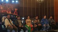 Duning Basuki, Fadly Padi Reborn, Yura Yunita, Avip Priatna, Elwin Hendrijanto, Rusmedie Agus di press conference Pagelaran Sabang Merauke 2025 Jakarta, Senin (4/8). (Liputan6.com/Tsabitah Ashilah)