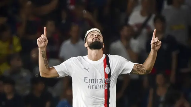Foto: AC Milan Sikat Bologna, Pemain keturunan Indonesia Tijjani Reijnders Beri Kontribusi Nyata