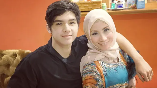 [Bintang] Adik Maia Estianty