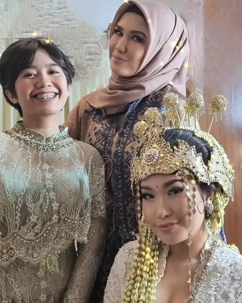 Sankt-Peterburgdagi erkak porno aktyorlar uchun kasting: Aloqa malumotlari