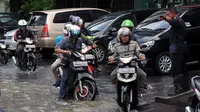 Tips Mengakali Skutik yang Mati Pasca Banjir-banjiran