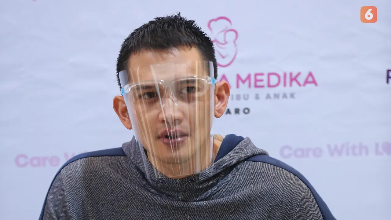 [Fimela] Rezky Aditya