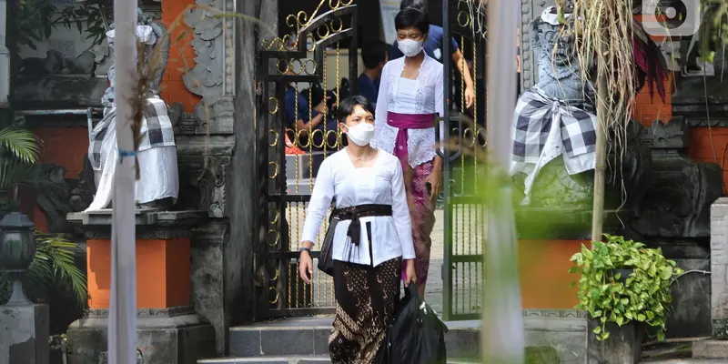 Suasana Perayaan Hari Raya Nyepi Tahun Baru Saka 1945 di Pura Aditya Jaya