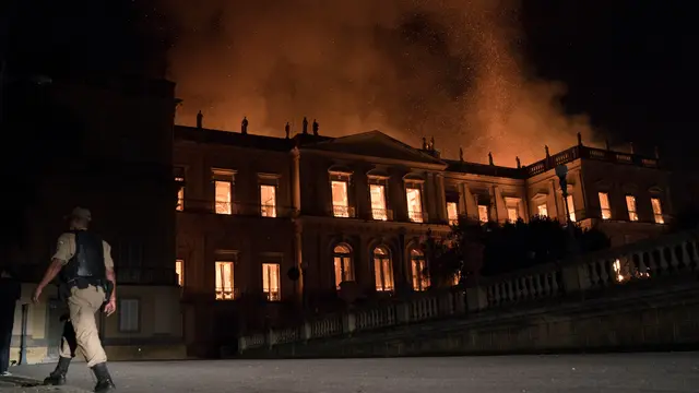Museum Nasional Brasil Dilalap Api