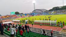 Deltras FC melawan Persibo Bojonegoro di Stadion Gelora Delta, Sidoarjo, Sabtu (11/1/2024) ricuh. (Bola.com/Aditya Wany).