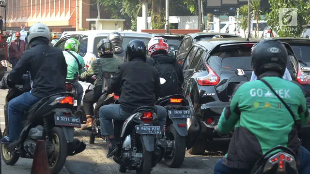 Ada Pelebaran Trotoar, Lalu Lintas di Cikini Macet