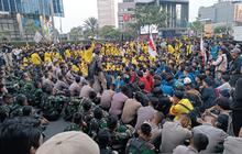 Kapuspen TNI Jelaskan Pengerahan TNI dalam Demo: Bantu Polisi, Bukan Intimidasi