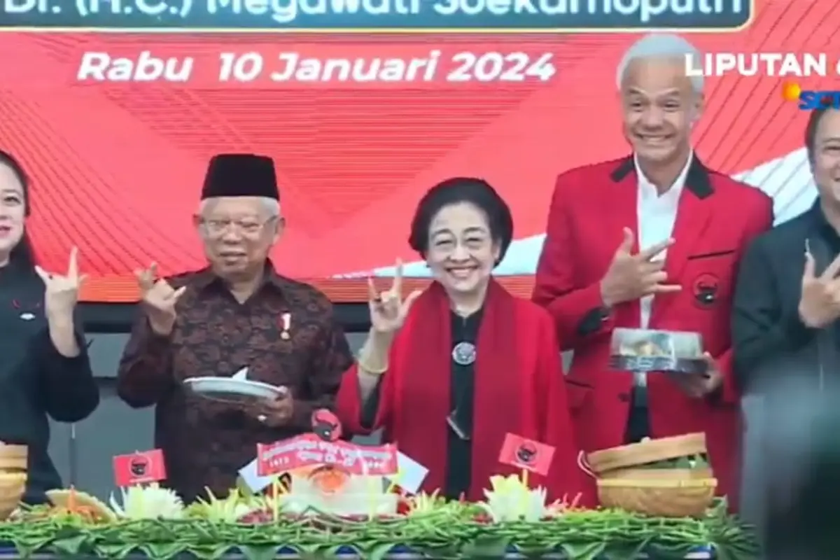 Puan Maharani, Ma'ruf Amin, Megawati Soekarno Putri, Ganjar Pranowo, Prananda Prabowo Salam 3 Jari,
