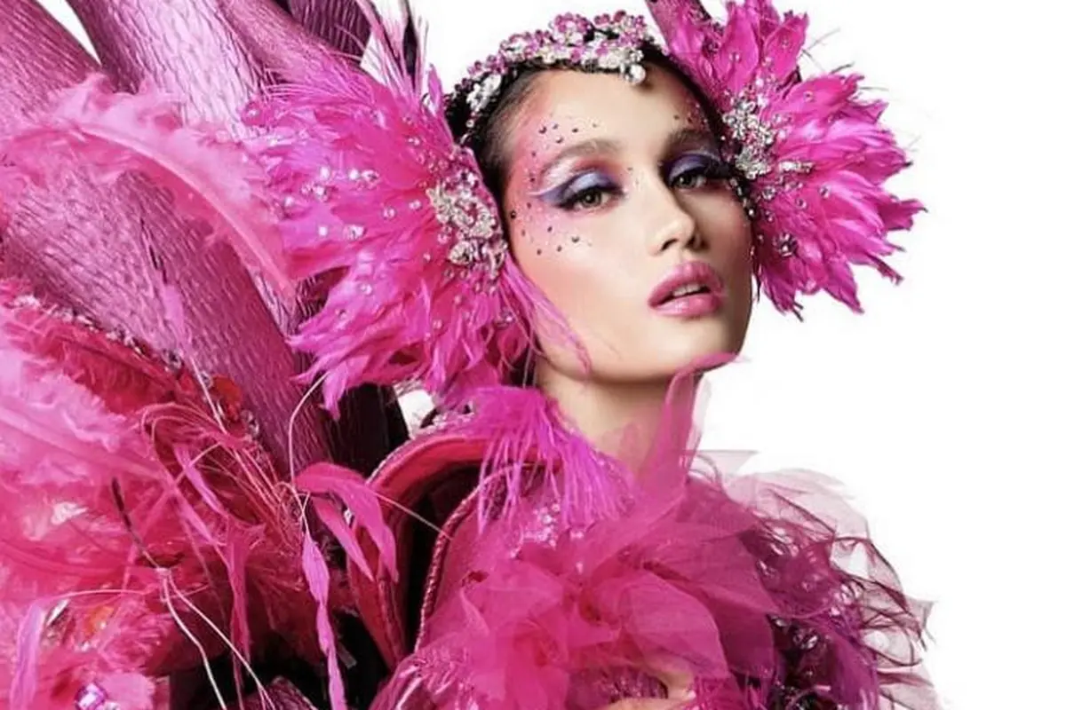 Jember Fashion Carnaval 2021 hadir secara daring di tengah pandemi dengan kejutan istimewa dari Cinta Laura