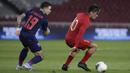 Gelandang Timnas Indonesia, Stefano Lilipaly, mengontrol bola saat melawan Thailand pada laga Kualifikasi Piala Dunia 2022 di SUGBK, Jakarta, Selasa (10/9). Timnas Indonesia kalah 0-3 dari Thailand. (Bola.com/Vitalis Yogi Trisna)