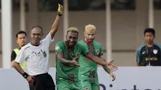 Ada kejadian tak biasa terjadi saat Persija jumpa Kalteng Putra pada laga Liga 1 Indonesia 2019. (Bola.com/M Iqbal Ichsan)