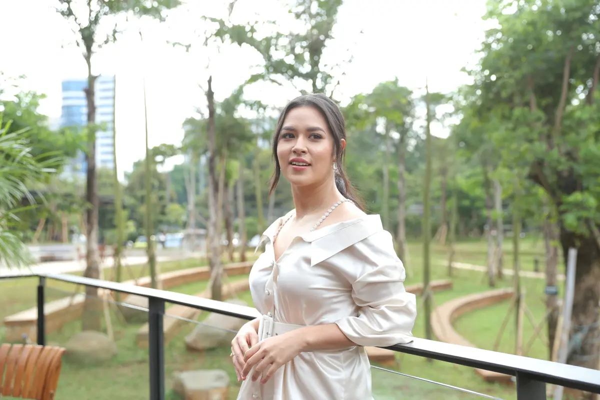 [Fimela] Raisa Andriana