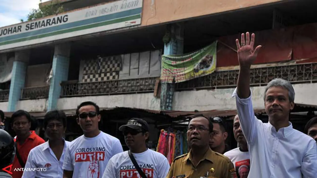 ganjar-pranowo-kirab130525c.jpg