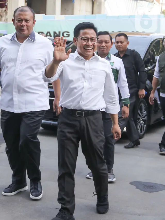 Anies Baswedan dan Muhaimin Iskandar Tiba di RSPAD Gatot Soebroto