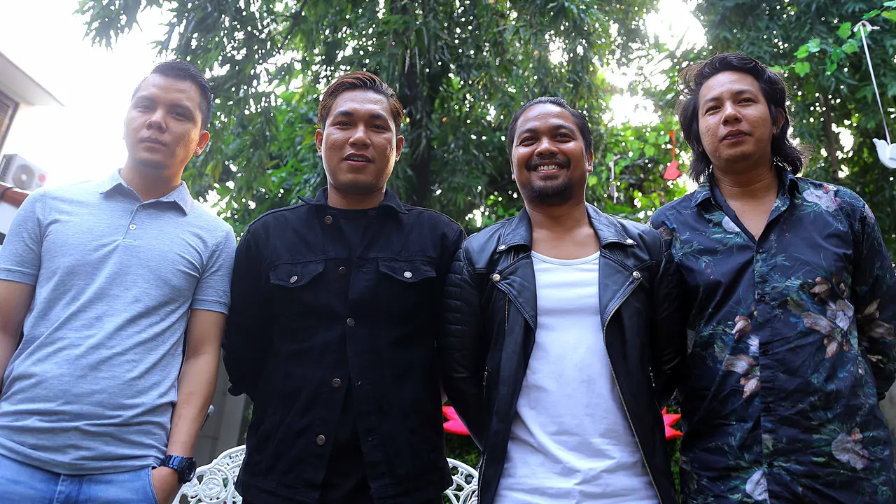 [Bintang] Jadi Grup Band Paling Ngetop, Armada Merasa Beruntung