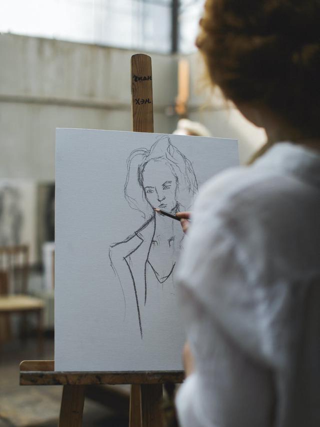 Ilustrasi membuat sketsa