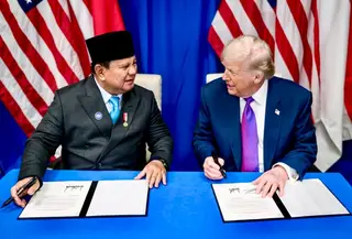 Presiden RI Prabowo Subianto dan Presiden Amerika Serikat (AS) Donald Trump resmi meneken perjanjian dagang. (Biro Pers Sekretariat Presiden)
