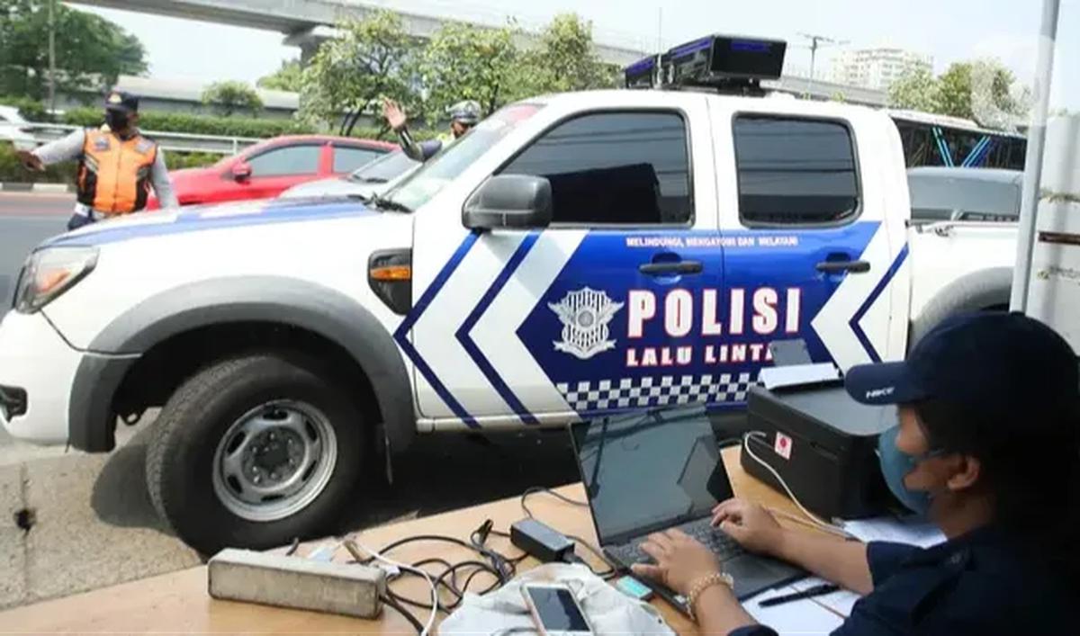 Kalau SIM pengendara sudah tidak berlaku, berarti&nbsp;tidak bisa dijadikan barang bukti di Pengadilan.