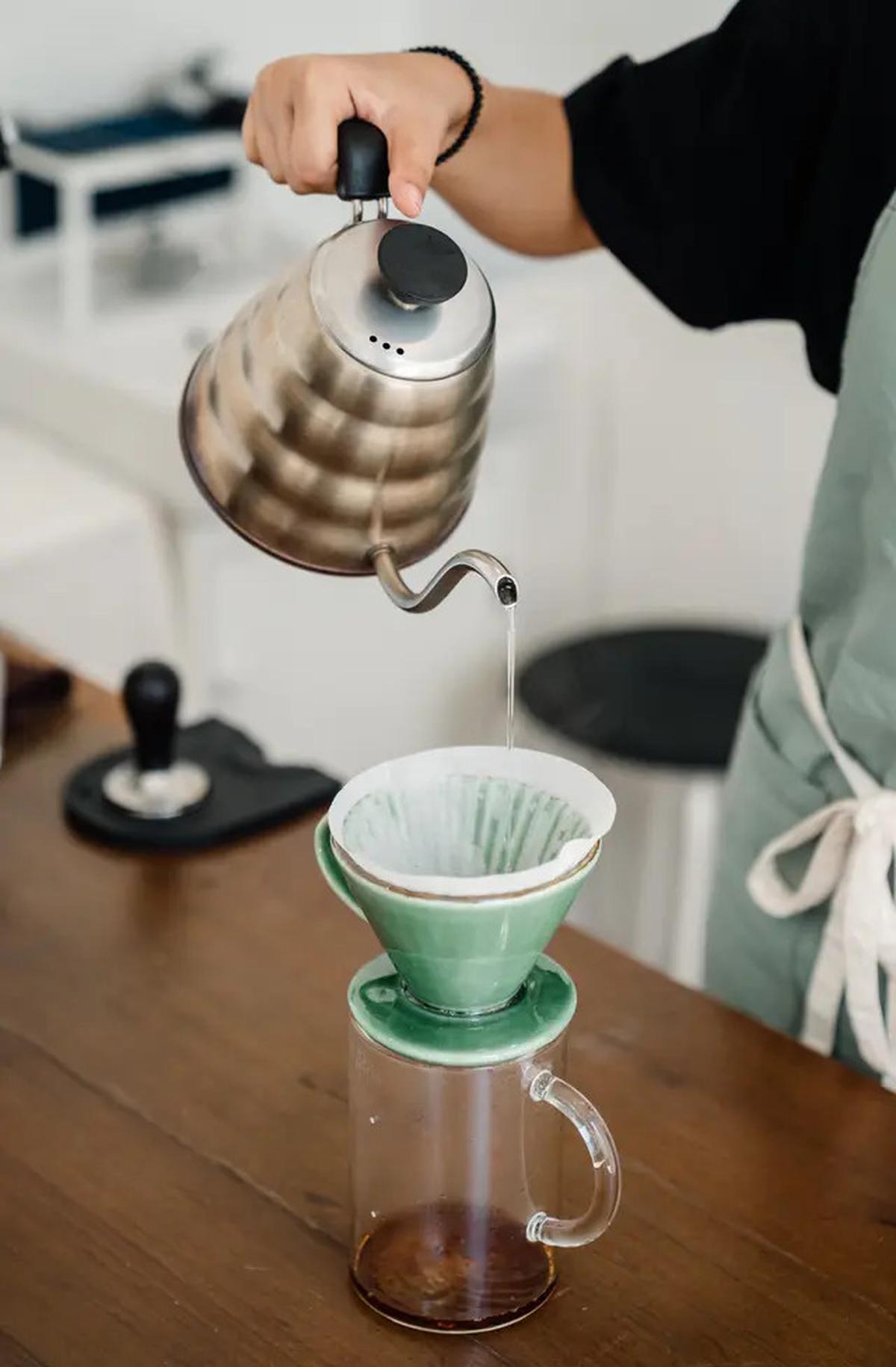 Cara Aman Minum Kopi, Efek Pasca Konsumsi Bagi Pengidap Kolesterol Tinggi yang Harus Anda Tahu