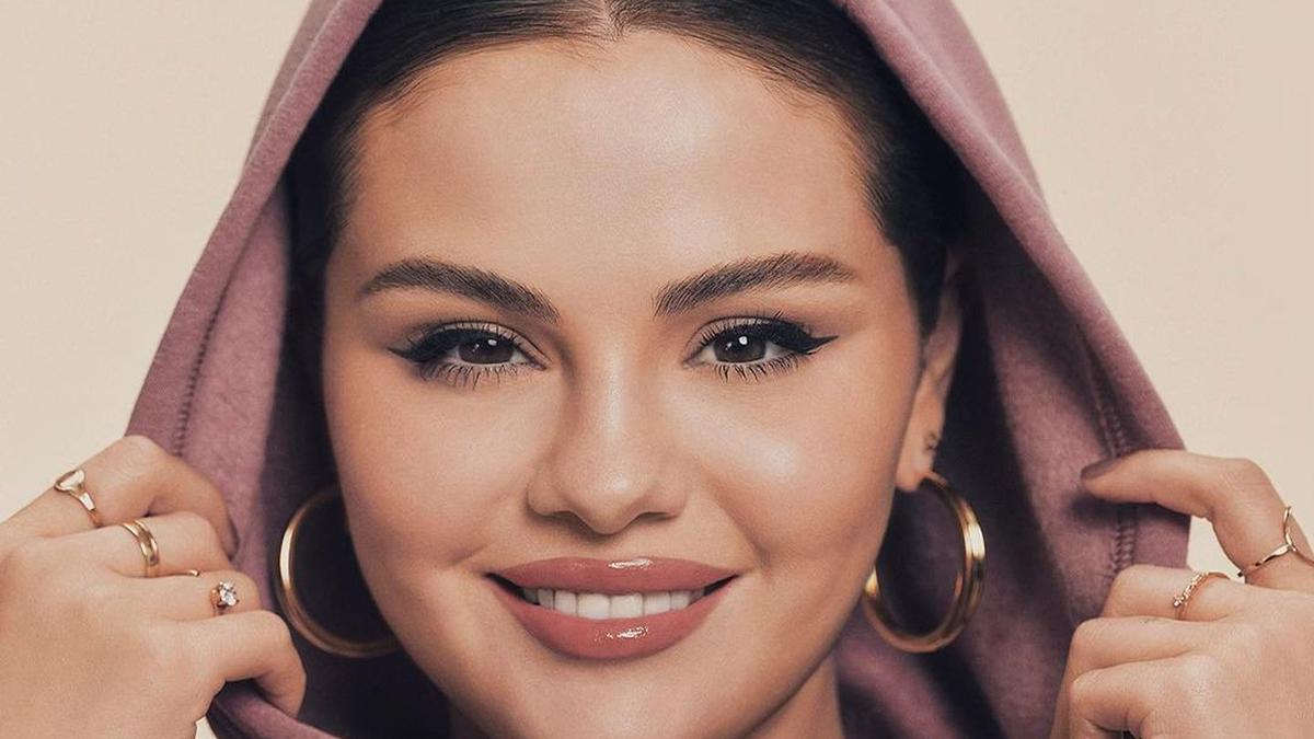 Perubahan Suara Selena Gomez, Apa Penyebabnya?
