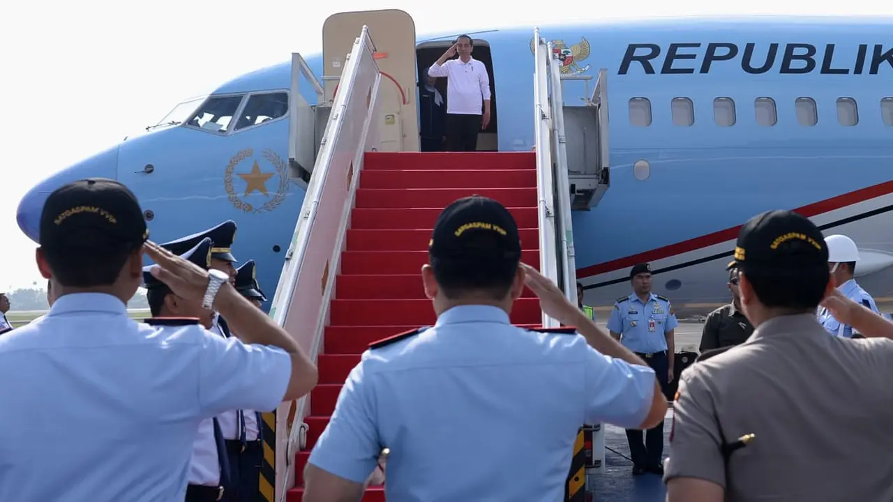 Presiden Jokowi bertolak ke Lampung.