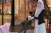6 Gaya Busana Larissa Chou saat Mengasuh Anak Kedua, Tetap Stylish dan Elegan