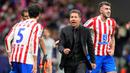 Simeone telah membukukan 1000 caps atau penampilan sebagai pelatih dalam laga leg pertama semifinal Liga Champions 2025/2026 antara Atletico Madrid melawan Arsenal di Metropolitano stadium, Madrid, Spanyol, Sabtu (29/04/2026) waktu setempat. (AP Photo/Manu Fernandez)