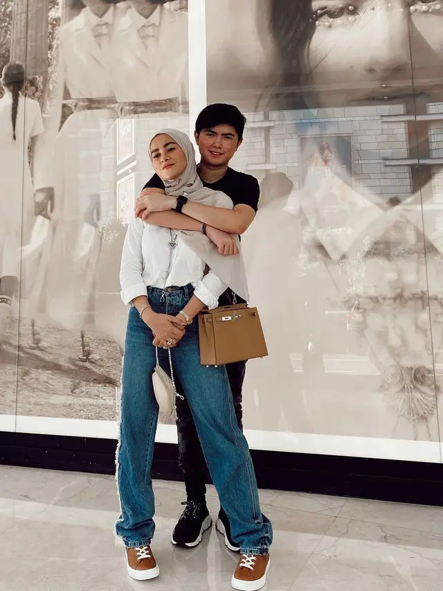 Sean Mikael Alexander adalah anak pertama Olla Ramlan (Foto: Instagram/@ollaramlan)