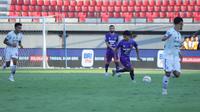 Duel Persita Tangerang versus Persib Bandung berakhir 3-3 pada pekan ke 31 BRI Liga 1 2023/2024 di Stadion Kapten I Wayan Dipta Gianyar, Bali, Senin (15/4/2024) sore. (Dok Persita)