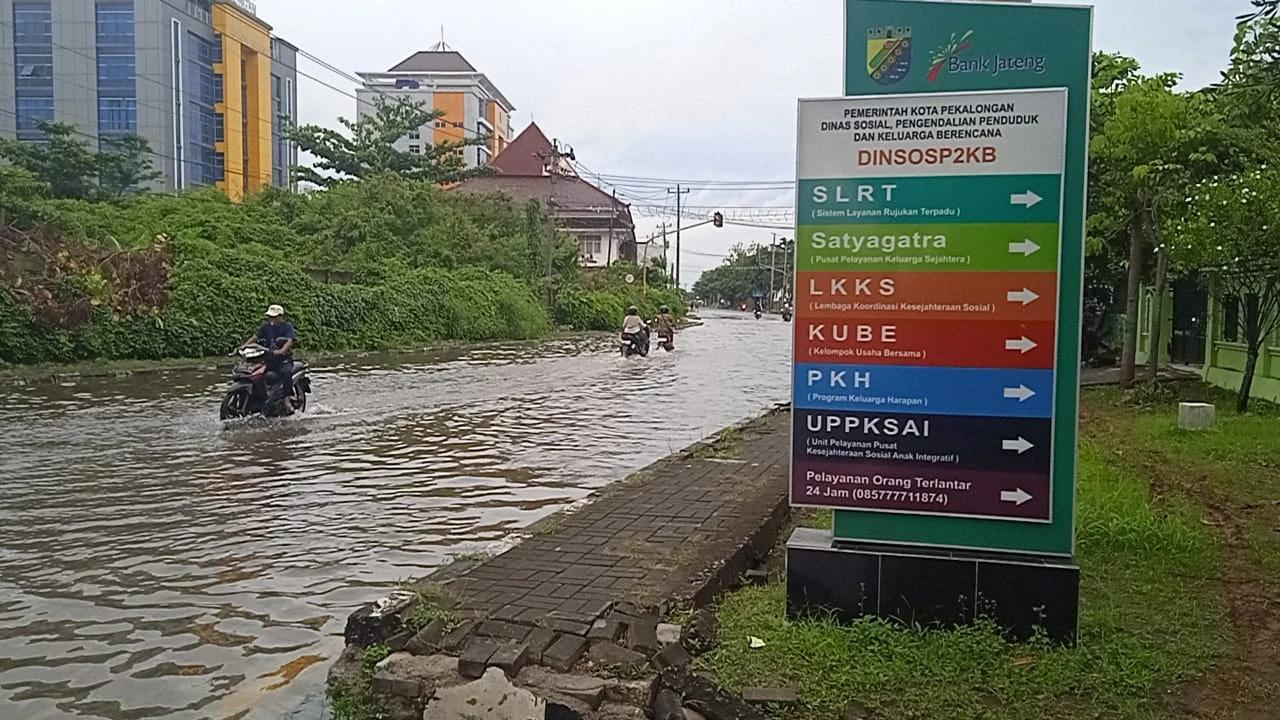 Wali Kota Pekalongan Tetapkan Darurat Bencana Banjir Imbas Tanggul Kali Bremi Jebol